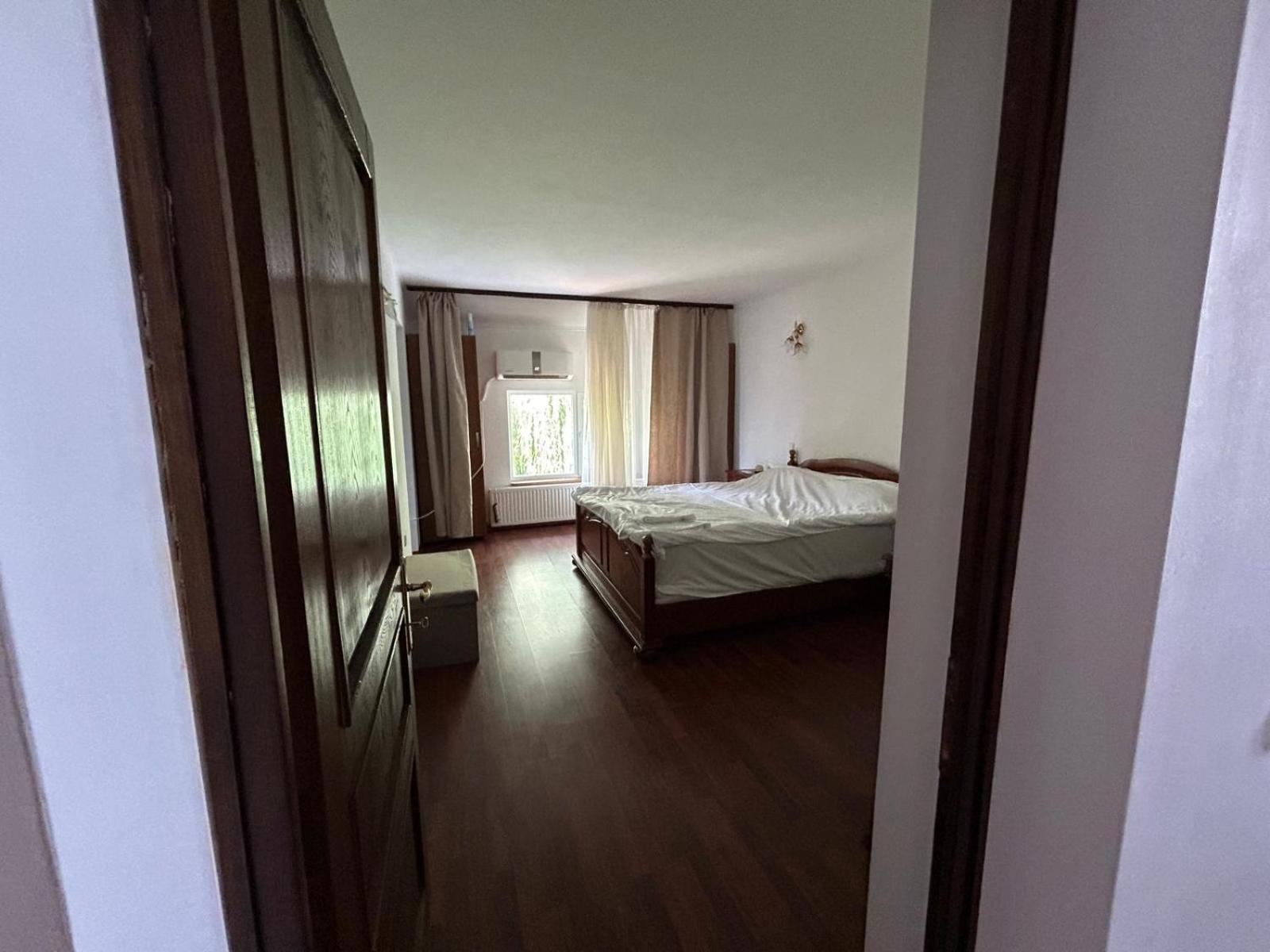 Vila De Inchiriat Aproape De Therme Balotesti Exteriör bild