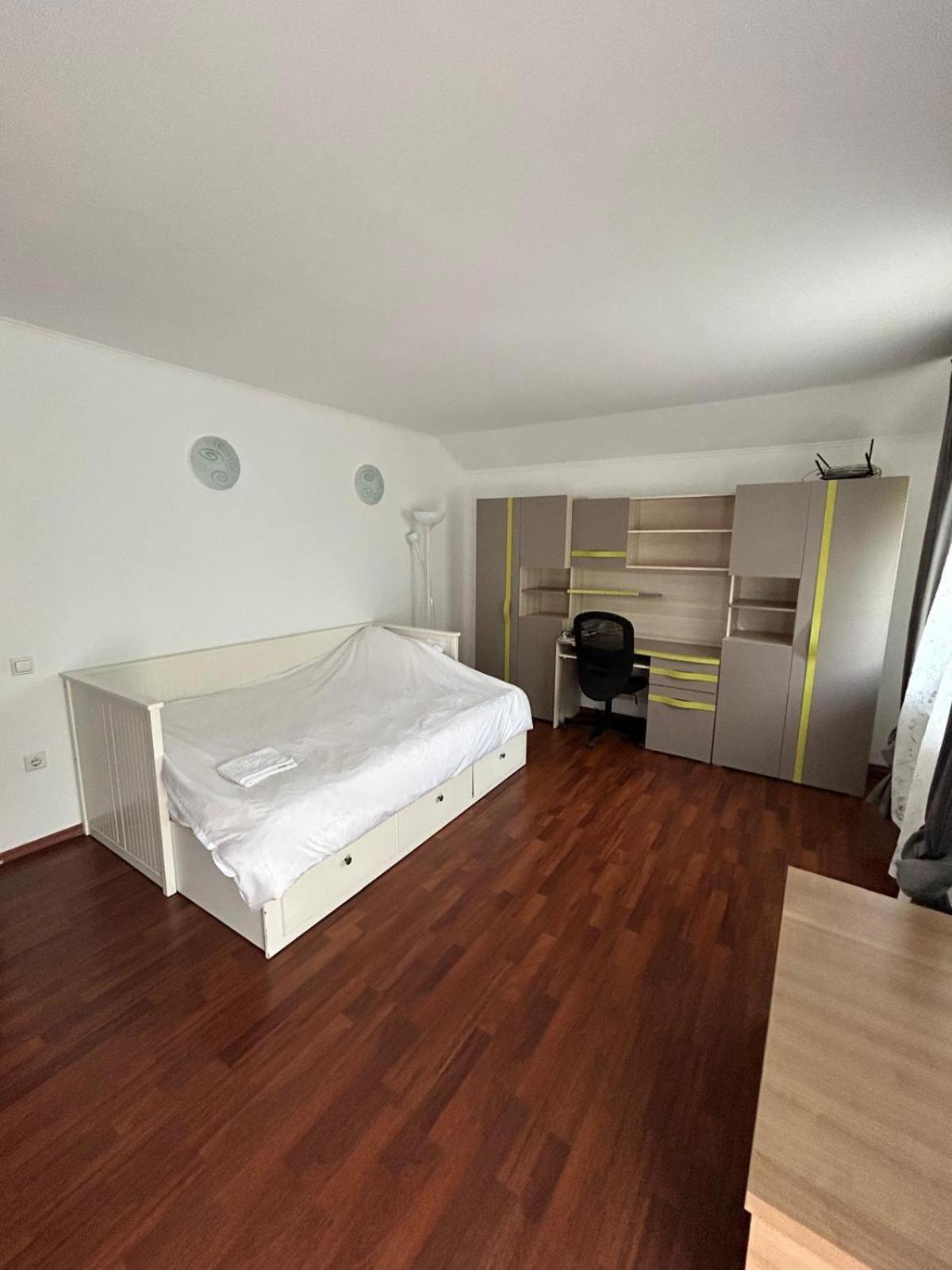 Vila De Inchiriat Aproape De Therme Balotesti Exteriör bild