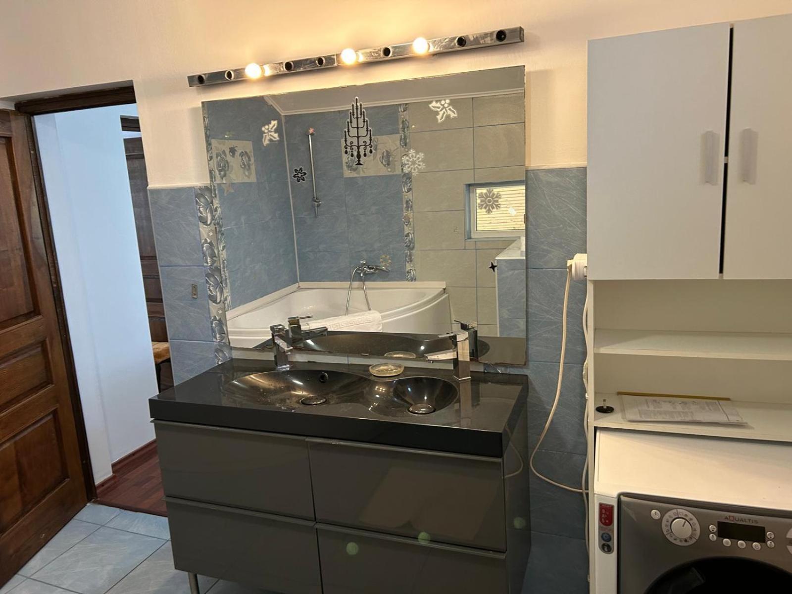 Vila De Inchiriat Aproape De Therme Balotesti Exteriör bild